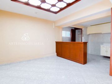 Casa Satélite ideal para oficina silenciosa, asilo, etc. Cerca Periférico, Plaza Satélite o Zona Azul