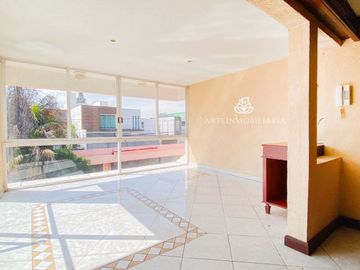 Casa Satélite ideal para oficina silenciosa, asilo, etc. Cerca Periférico, Plaza Satélite o Zona Azul