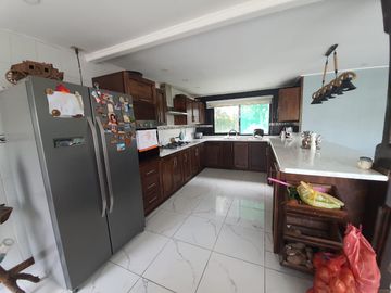 Venta Terreno 7.500 m2 y casa de 325 m2, Región del Maule
