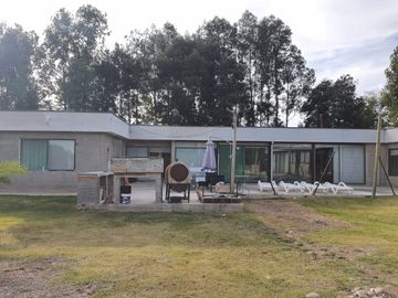 Venta Terreno 7.500 m2 y casa de 325 m2, Región del Maule