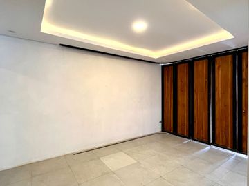 Rumah Luas Harga Murah dekat Jalan Parangtritis