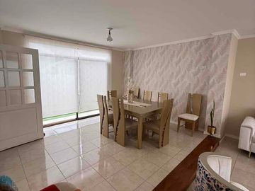 CASA EN RENTA AMOBLADA