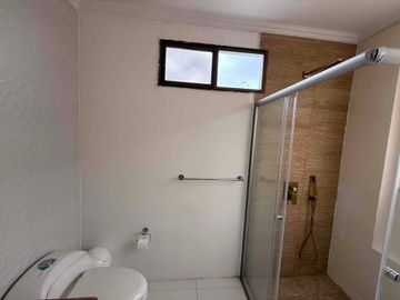 CASA EN RENTA AMOBLADA
