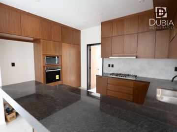 casa NUEVA en Fracc. Imperial de las Animas, zona Monte Magno , Animas