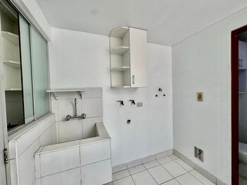 SE VENDE HERMOSO DEPARTAMENTO EN LAS LOMAS DE LA MOLINA VIEJA - LA MOLINA