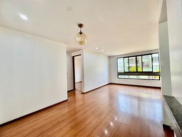 SE VENDE HERMOSO DEPARTAMENTO EN LAS LOMAS DE LA MOLINA VIEJA - LA MOLINA