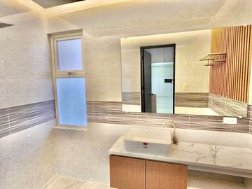 ₱10.8 M ALL IN (INCLUDING CGT&TRANSFER) FULLY FURNISHED MODERN HOUSE & LOT FOR SALE IN MABALACAT, PAMPANGA