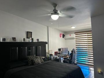 Casa en venta remodelada Col. Las Brisas Zona Sur Monterrey