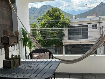 Casa en venta remodelada Col. Las Brisas Zona Sur Monterrey