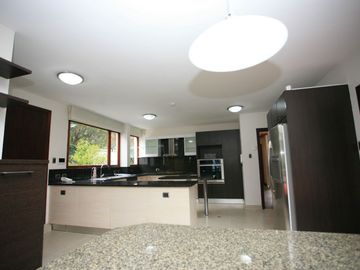 DE VENTA O RENTA — CONFORT Y NATURALEZA EN UNA UBICACIÓN PRIVILEGIADA