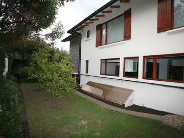 DE VENTA O RENTA — CONFORT Y NATURALEZA EN UNA UBICACIÓN PRIVILEGIADA