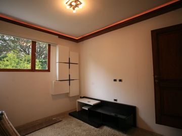 DE VENTA O RENTA — CONFORT Y NATURALEZA EN UNA UBICACIÓN PRIVILEGIADA