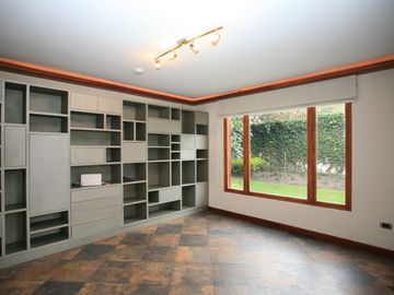 DE VENTA O RENTA — CONFORT Y NATURALEZA EN UNA UBICACIÓN PRIVILEGIADA