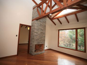DE VENTA O RENTA — CONFORT Y NATURALEZA EN UNA UBICACIÓN PRIVILEGIADA
