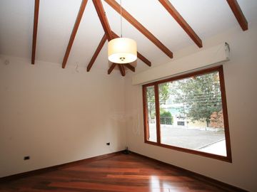 DE VENTA O RENTA — CONFORT Y NATURALEZA EN UNA UBICACIÓN PRIVILEGIADA