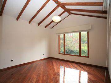 DE VENTA O RENTA — CONFORT Y NATURALEZA EN UNA UBICACIÓN PRIVILEGIADA
