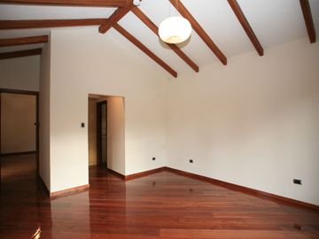 DE VENTA O RENTA — CONFORT Y NATURALEZA EN UNA UBICACIÓN PRIVILEGIADA