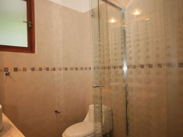 DE VENTA O RENTA — CONFORT Y NATURALEZA EN UNA UBICACIÓN PRIVILEGIADA