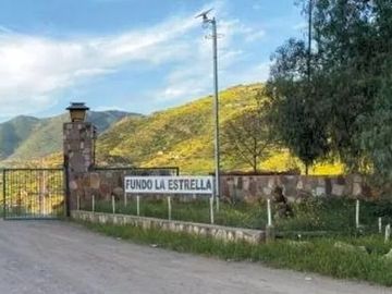 En venta terreno 6.694 m2 con casa – Llayllay, San Felipe.