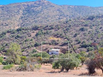 En venta terreno 6.694 m2 con casa – Llayllay, San Felipe.