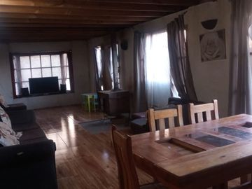 En venta terreno 6.694 m2 con casa – Llayllay, San Felipe.