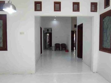 Rumah dijual Lokasi Sangat Strategis di Soekarno Hatta Kota Malang