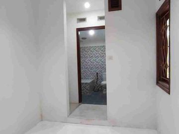 Rumah dijual Lokasi Sangat Strategis di Soekarno Hatta Kota Malang