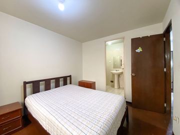 🌟 Tu Negocio Y Hogar En Av. Gran Chimú 🏡💼
