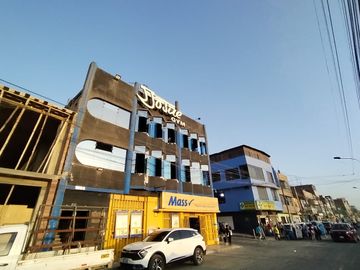 ALQUILER DE AMPLIO LOCAL 250m2 EN LA RENOVADA AV. TUPAC AMARU