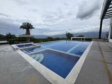 VENDO O PERMUTO CASA QUINTA CAMPESTRE PARA ESTRENAR EN LA MESA CUNDINAMARCA.