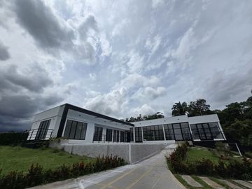 VENDO O PERMUTO CASA QUINTA CAMPESTRE PARA ESTRENAR EN LA MESA CUNDINAMARCA.