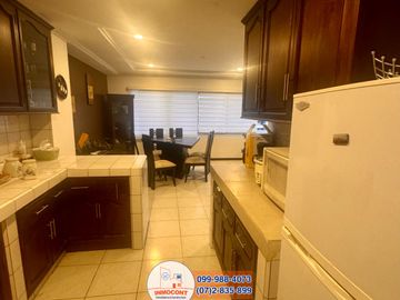 DEPARTAMENTO AMOBLADO EN VENTA, Sector Av. 3 de Noviembre D347