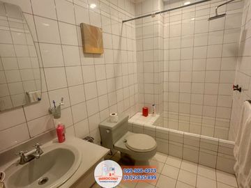 DEPARTAMENTO AMOBLADO EN VENTA, Sector Av. 3 de Noviembre D347