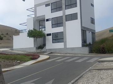 🏖️ ¡Vive o invierte en tu lugar soñado! 🌴 Terreno en venta – Alto Bujama (140 m²)