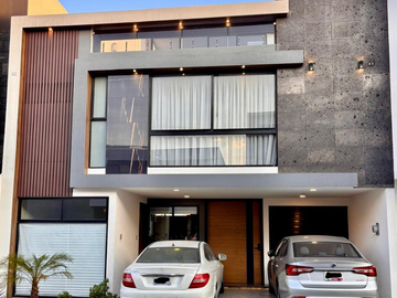 CASA EN VENTA!! MORILLOTLA