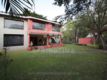 LAURELES