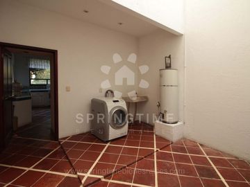 LAURELES
