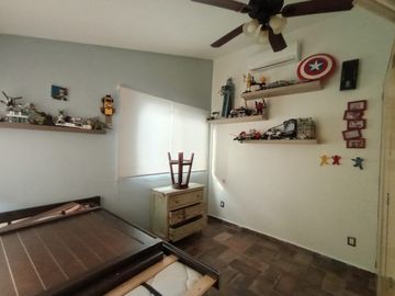 En Renta Casa En Condominio, Buena Ubicación, Alberca y Jardín