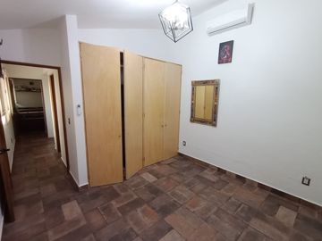 En Renta Casa En Condominio, Buena Ubicación, Alberca y Jardín