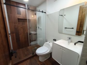 En Renta Casa En Condominio, Buena Ubicación, Alberca y Jardín