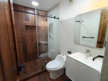 En Renta Casa En Condominio, Buena Ubicación, Alberca y Jardín