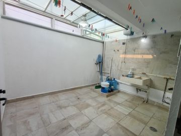 En Renta Casa En Condominio, Buena Ubicación, Alberca y Jardín