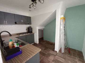En Renta Casa En Condominio, Buena Ubicación, Alberca y Jardín