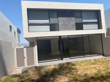 CASA EN VENTA En Lomas de Gran Jardín