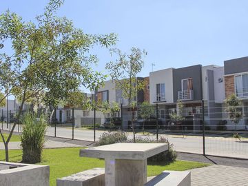 DESARROLLO PARQUES TESISTÁN: CASAS Y DEPARTAMENTOS EN ZAPOPAN