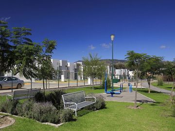 DESARROLLO PARQUES TESISTÁN: CASAS Y DEPARTAMENTOS EN ZAPOPAN