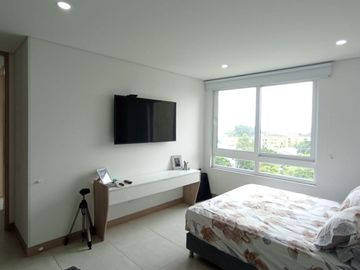 Apartamento barrio Vipasa. Piso 6 con ascensor.