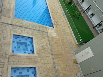 Apartamento barrio Vipasa. Piso 6 con ascensor.