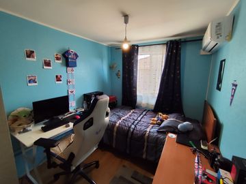 Cómoda Casa en Microbarrio (4D-3B-2E), Jardines de Santa María, Maipú.