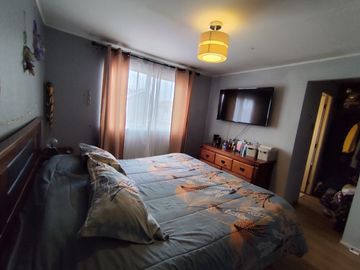 Cómoda Casa en Microbarrio (4D-3B-2E), Jardines de Santa María, Maipú.